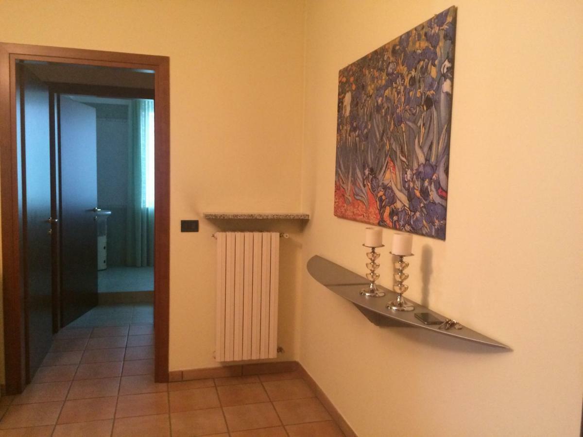 Casa "T" Apartment Alba  Bagian luar foto