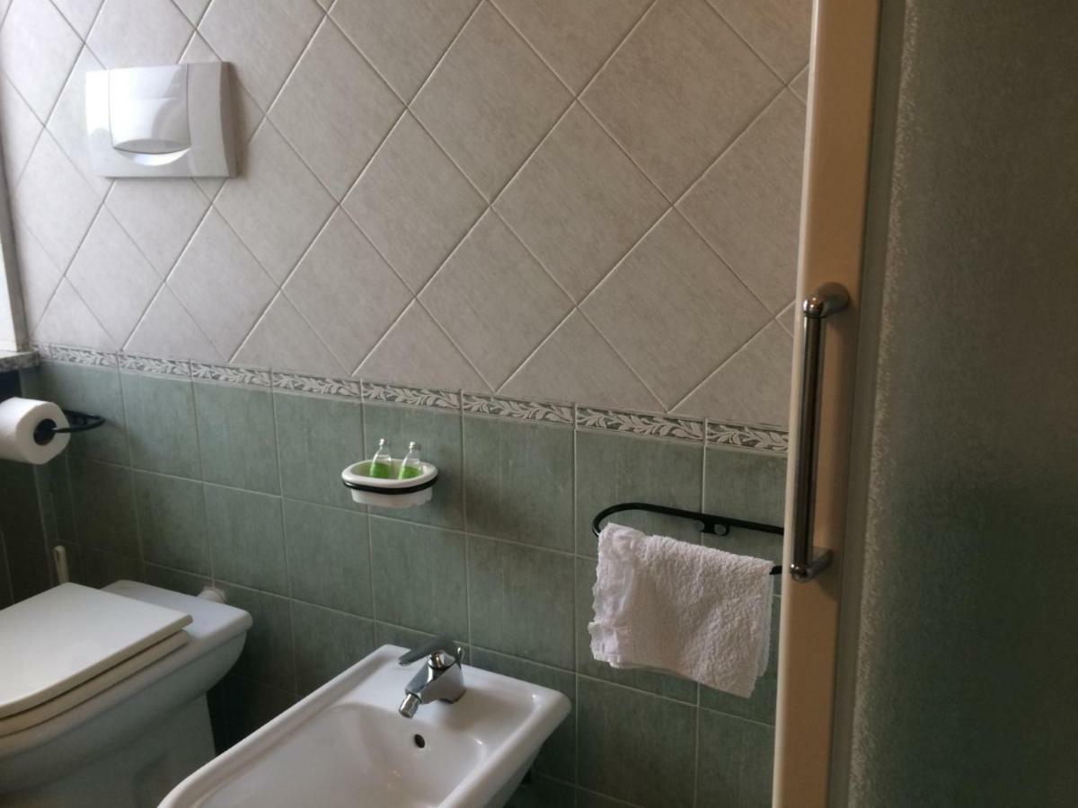 Casa "T" Apartment Alba  Bagian luar foto